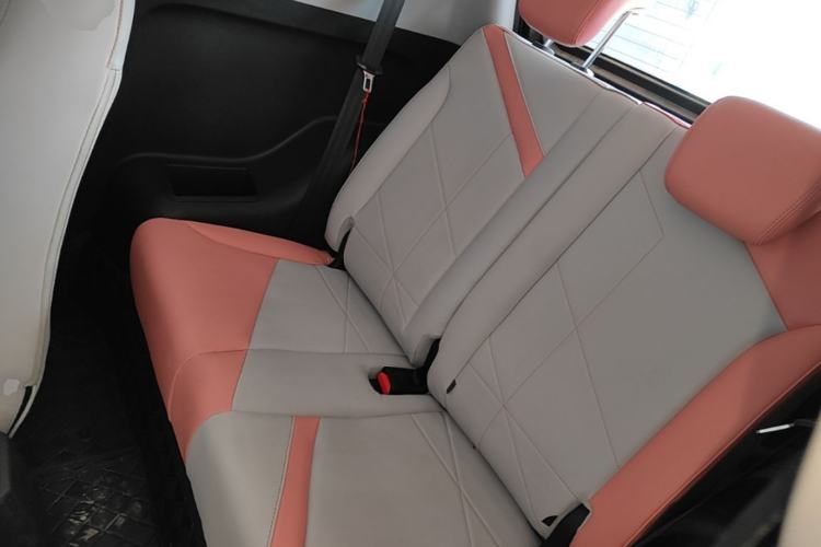 Used Chery QQ Little Ant 2022 Sweet Pink Edition Half-Sugar Version Lithium Iron Phosphate 29.2 kWh 30 kW 301 km Left Rear Seat