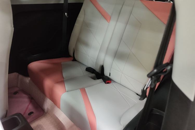 Used Chery QQ Little Ant 2022 Sweet Pink Edition Half-Sugar Version Lithium Iron Phosphate 30 kW 301 km Left Rear Seat