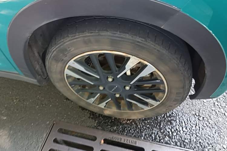 Used Chery QQ Little Ant  Right Front Wheel Hub