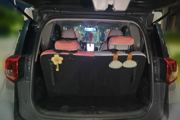 Used Chery QQ Little Ant 2022 Sweet Pink Edition Half-Sugar Version Lithium Iron Phosphate 29.2 kWh 30 kW 301 km Trunk