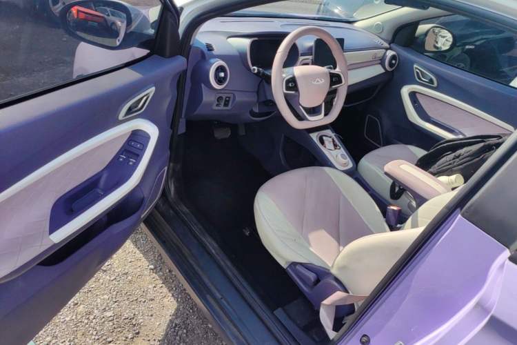 Used Chery QQ Little Ant 2022 Revised Version Sweet Pink Edition Half-Sugar Version Lithium Iron Phosphate 30.7 kWh 30 kW 301 km Driver Seat