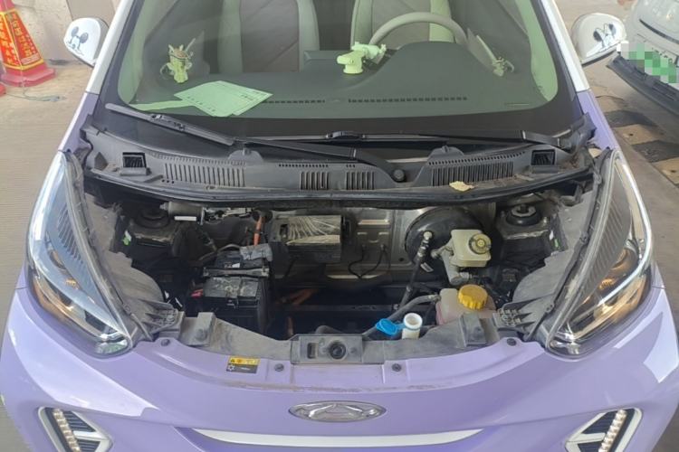 Used Chery QQ Little Ant 2022 Restyled Version Sweet Pink Edition Half-Sugar Version 30.6 kWh 30 kW 301 km Engine Bay