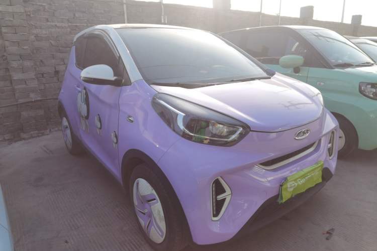 Used Chery QQ Little Ant 2022 Me 301km Romance Phosphate Lithium-Iron Front Right 45 Deg