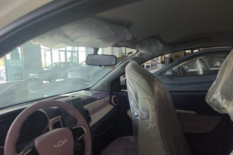 Used Chery QQ Little Ant 2022 Me 301km Romance Phosphate Lithium-Iron Headliner
