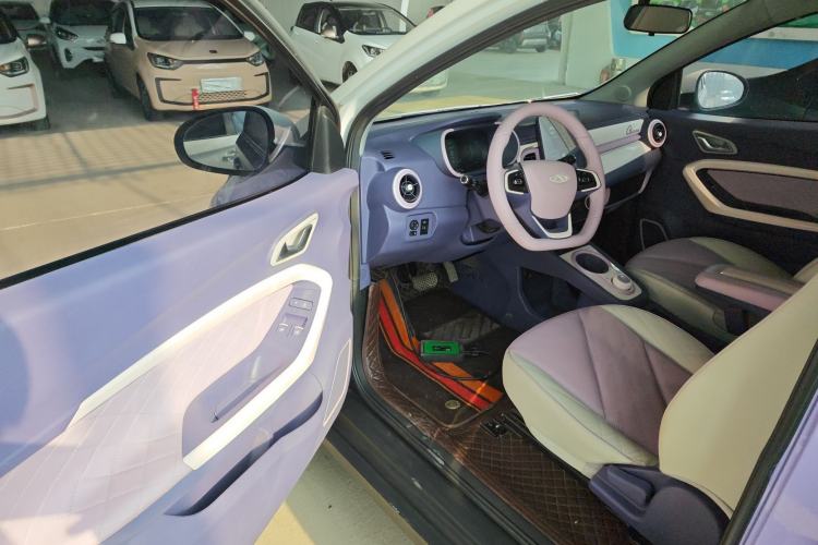 Used Chery QQ Little Ant 2022 Me 301km Romance Phosphate Lithium-Iron Interior 3