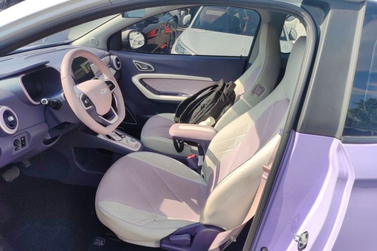 Used Chery QQ Little Ant 2022 Revised Version Sweet Pink Edition Half-Sugar Version Lithium Iron Phosphate 30.7 kWh 30 kW 301 km Left Front Seat