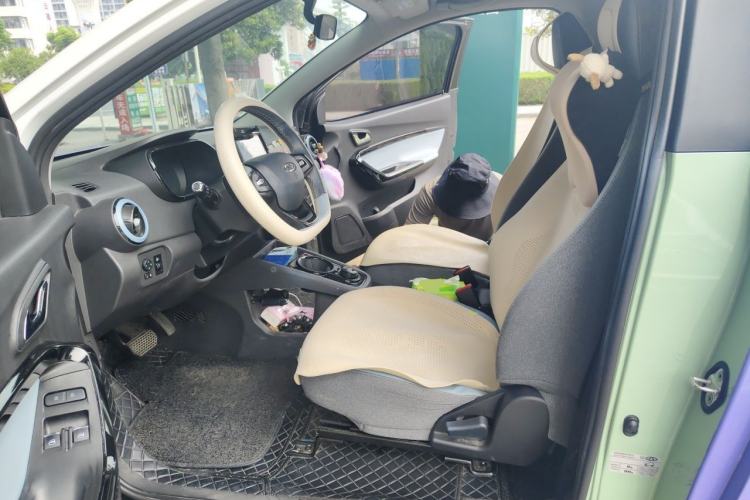 Used Chery QQ Little Ant 2022 Sweet Pink Edition Half-Sugar Version Lithium Iron Phosphate 29.2 kWh 30 kW 301 km Left Front Seat