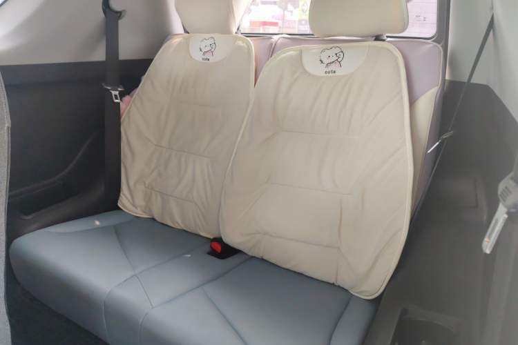 Used Chery QQ Little Ant 2022 Sweet Pink Edition Half-Sugar Version Lithium Iron Phosphate 29.2 kWh 30 kW 301 km Left Rear Seat