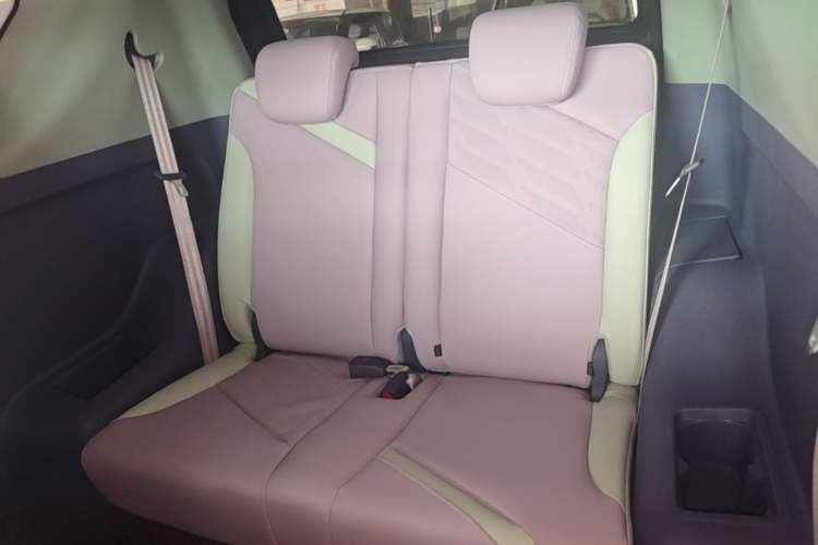 Used Chery QQ Little Ant 2022 Mei Romance 30.6 kWh Left Rear Seat