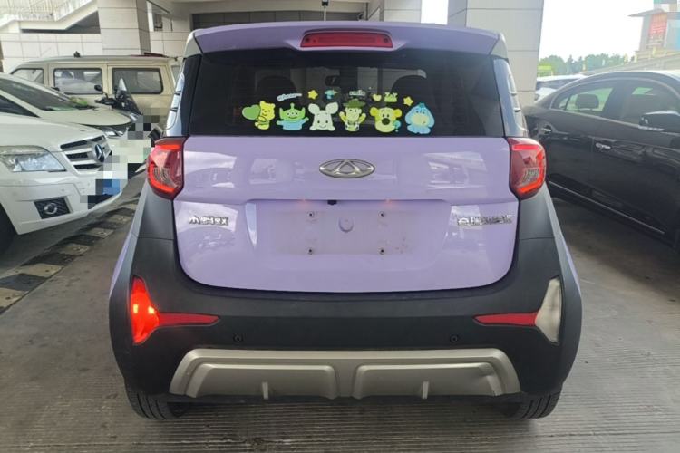 Used Chery QQ Little Ant 2022 Restyled Version Sweet Pink Edition Half-Sugar Version 30.6 kWh 30 kW 301 km Rear
