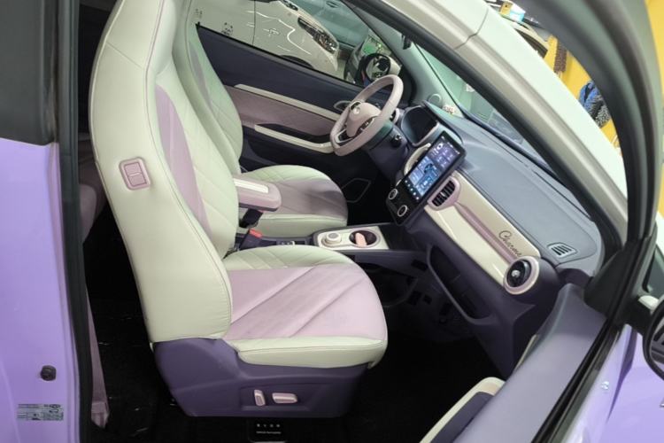 Used Chery QQ Little Ant 2022 Mei Romance 30.6 kWh Right Front Seat