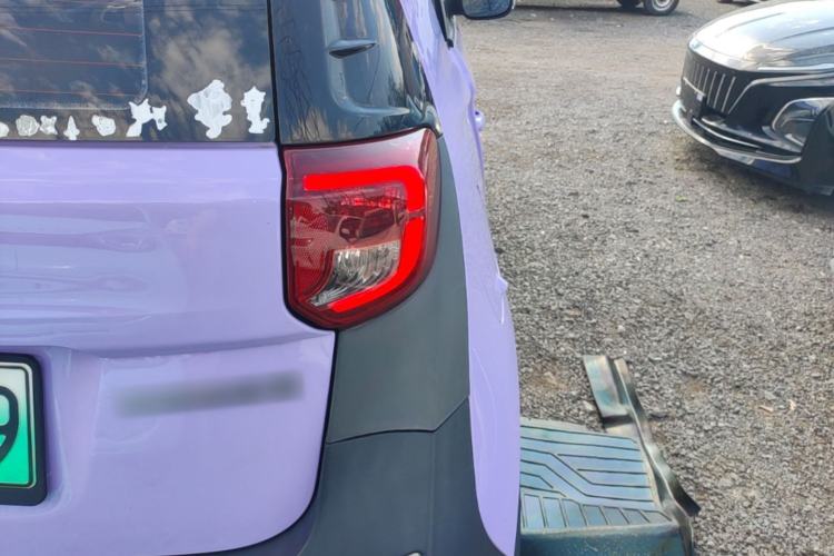 Used Chery QQ Little Ant 2022 Revised Version Sweet Pink Edition Half-Sugar Version Lithium Iron Phosphate 30.7 kWh 30 kW 301 km Right Rear Taillight