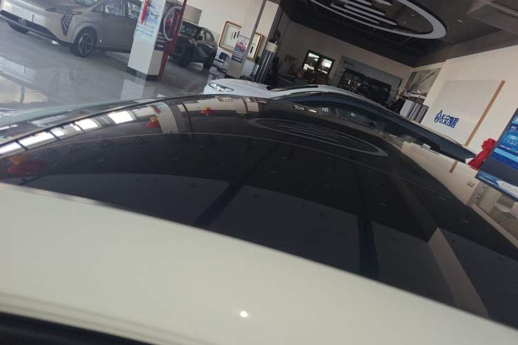 Used Chery QQ Little Ant 2022 Me 301km Romance Phosphate Lithium-Iron Roof