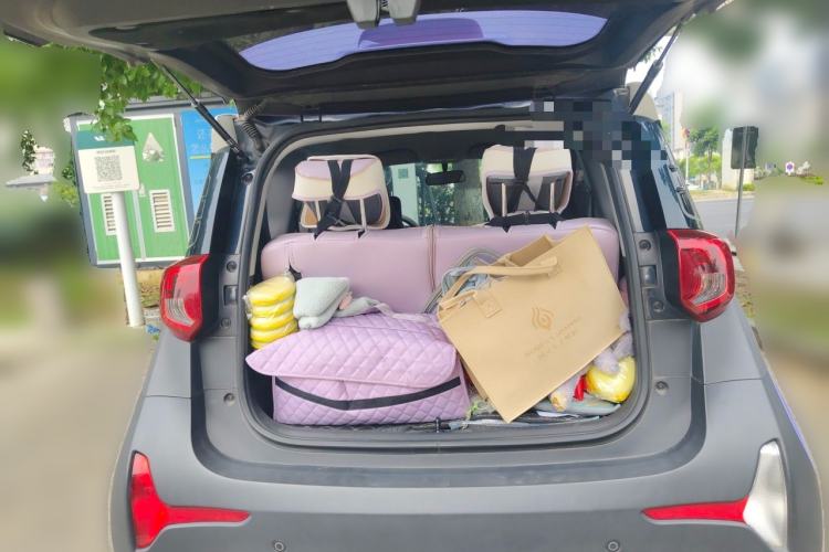 Used Chery QQ Little Ant 2022 Sweet Pink Edition Half-Sugar Version Lithium Iron Phosphate 29.2 kWh 30 kW 301 km Trunk