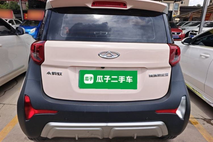 Used Chery QQ Little Ant 2022 Revised Version Sweet Pink Edition Half-Sugar Version Lithium Iron Phosphate 30.7 kWh 30 kW 301 km Rear