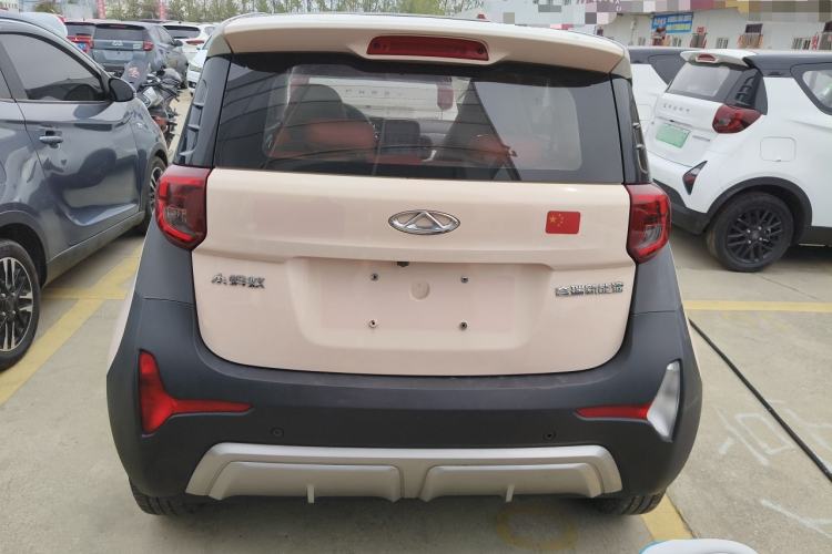 Used Chery QQ Little Ant 2022 Revised Version Sweet Pink Edition Half-Sugar Version Lithium Iron Phosphate 30.7 kWh 30 kW 301 km Rear