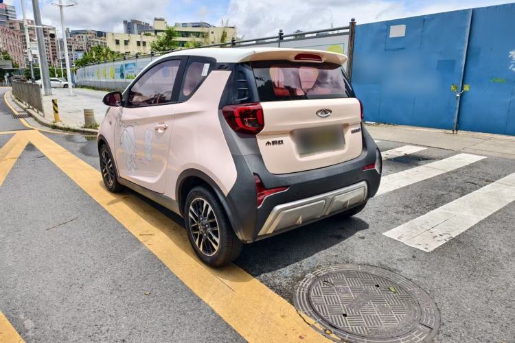 Used Chery QQ Little Ant 2022 Restyled Version Sweet Pink Edition Half-Sugar Version 30.6 kWh 30 kW 301 km Rear Left 45 Deg