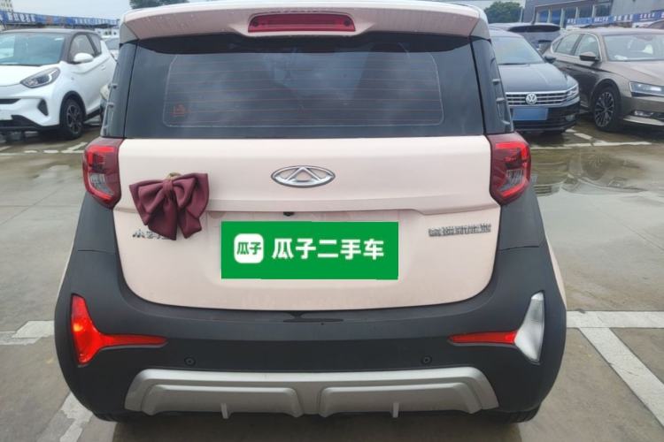 Used Chery QQ Little Ant 2022 Restyled Version Sweet Pink Edition Low-Sugar Version Lithium Iron Phosphate Battery 30.7 kWh 30 kW 301 km Rear