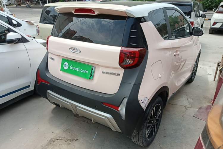 Used Chery QQ Little Ant 2022 Restyled Version Sweet Pink Edition Half-Sugar Version 30.6 kWh 30 kW 301 km Rear Right 45 Deg
