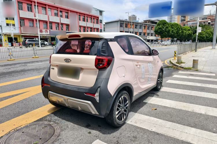 Used Chery QQ Little Ant 2022 Restyled Version Sweet Pink Edition Half-Sugar Version 30.6 kWh 30 kW 301 km Rear Right 45 Deg