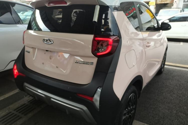 Used Chery QQ Little Ant 2022 Restyled Version Sweet Pink Edition Half-Sugar Version 30.6 kWh 30 kW 301 km Rear Right 45 Deg