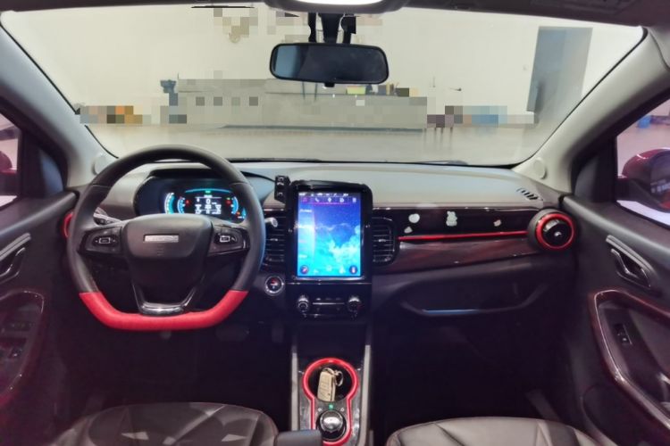 Used Chery QQ Little Ant 2022 Revised Version Sweet Pink Edition Half-Sugar Version Lithium Iron Phosphate 30.7 kWh 30 kW 301 km Center Console