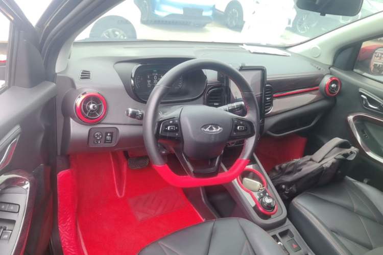 Used Chery QQ Little Ant 2022 Revised Version Sweet Pink Edition Half-Sugar Version Lithium Iron Phosphate 30.7 kWh 30 kW 301 km Center Console