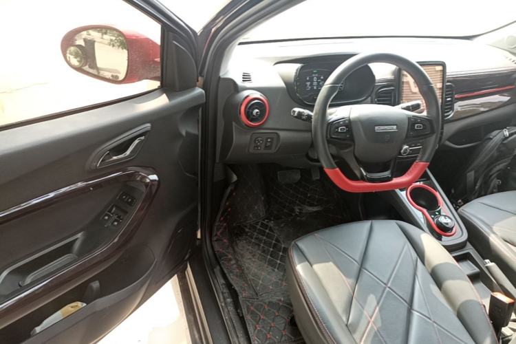 Used Chery QQ Little Ant 2022 Sweet Pink Edition Low-Sugar Version Lithium Iron Phosphate 29.2 kWh 30 kW 301 km Driver Seat