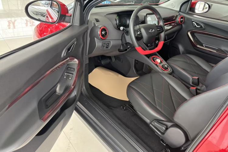 Used Chery QQ Little Ant 2022 Sweet Pink Edition Half-Sugar Version Lithium Iron Phosphate 29.2 kWh 30 kW 301 km Driver Seat