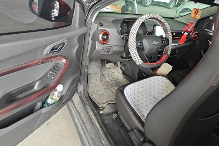Used Chery QQ Little Ant 2022 Revised Version Sweet Pink Edition Half-Sugar Version Lithium Iron Phosphate 30.7 kWh 30 kW 301 km Driver Seat