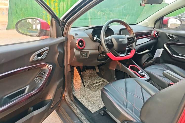 Used Chery QQ Little Ant 2022 Sweet Pink Edition Half-Sugar Version 3-Cell Lithium 30kW 301km Driver Seat