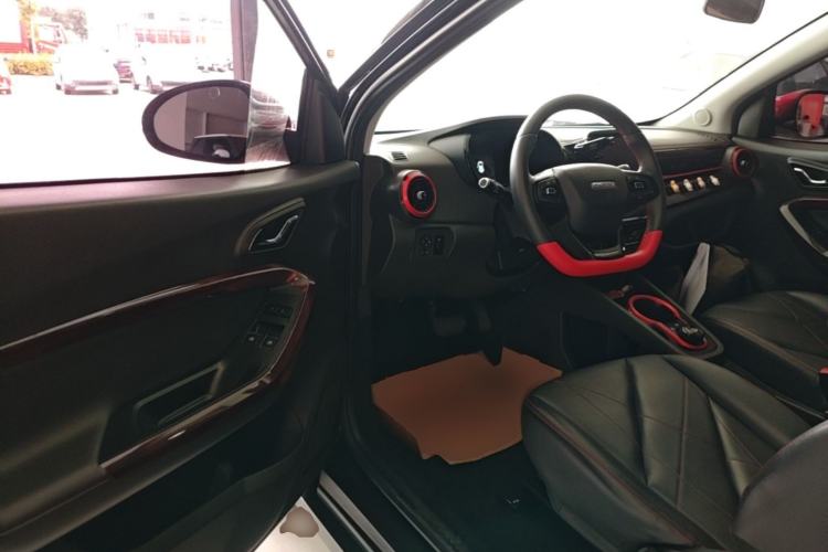 Used Chery QQ Little Ant 2022 Sweet Pink Edition Half-Sugar Version Lithium Iron Phosphate 30 kW 301 km Driver Seat