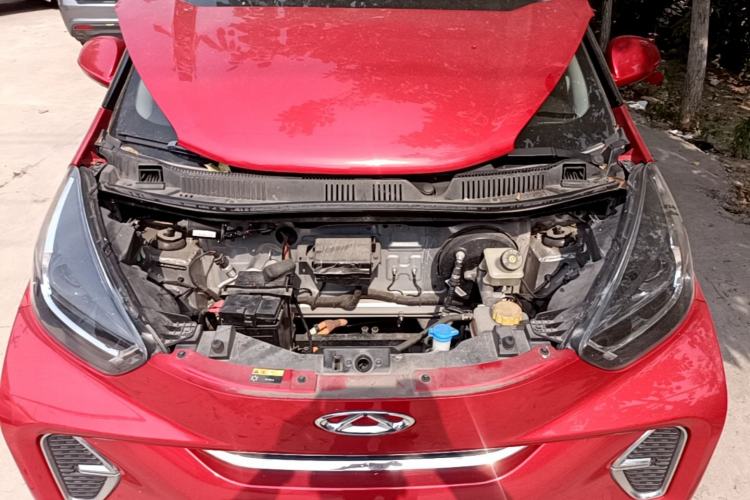 Used Chery QQ Little Ant 2022 Sweet Pink Edition Low-Sugar Version Lithium Iron Phosphate 29.2 kWh 30 kW 301 km Engine Bay