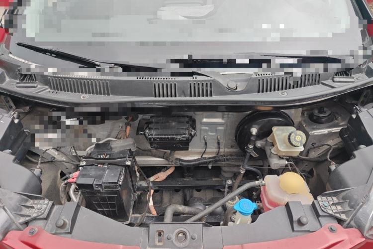 Used Chery QQ Little Ant 2022 Sweet Pink Edition Half-Sugar Version 3-Cell Lithium 30kW 408km Engine Bay
