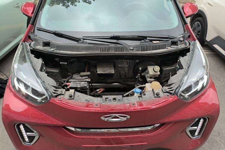 Used Chery QQ Little Ant 2022 Sweet Pink Edition Half-Sugar Version 3-Cell Lithium 30kW 301km Engine Bay