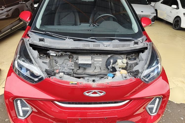 Used Chery QQ Little Ant 2022 Sweet Pink Edition Half-Sugar Version Lithium Iron Phosphate 29.2 kWh 30 kW 301 km Engine Bay
