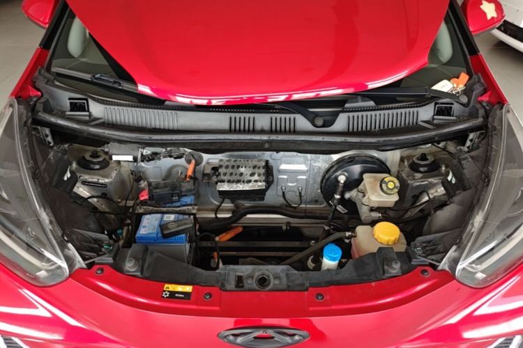Used Chery QQ Little Ant 2022 Sweet Pink Edition Half-Sugar Version Lithium Iron Phosphate 30 kW 301 km Engine Bay