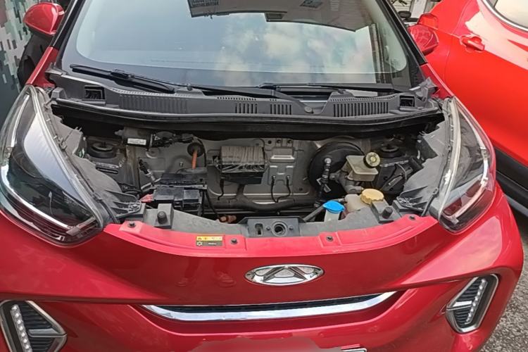 Used Chery QQ Little Ant 2022 Sweet Pink Edition Half-Sugar Version Lithium Iron Phosphate 30 kW 301 km Engine Bay
