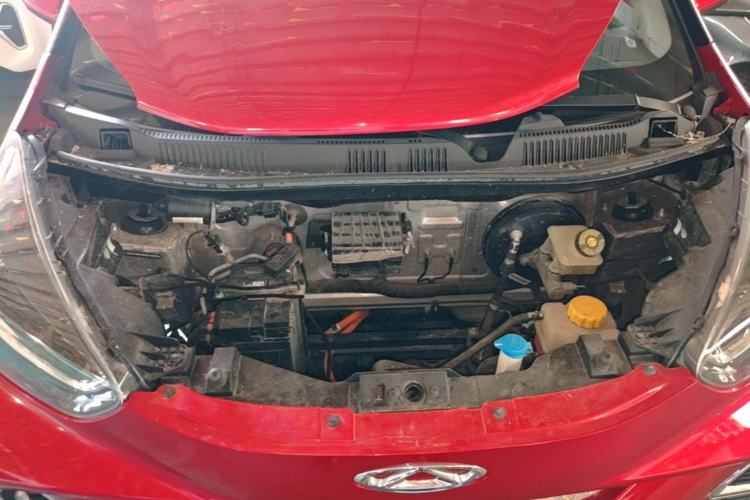 Used Chery QQ Little Ant 2022 Sweet Pink Edition Half-Sugar Version Lithium Iron Phosphate 29.2 kWh 30 kW 301 km Engine Bay