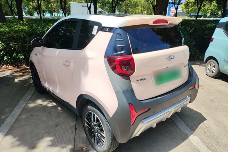 Used Chery QQ Little Ant 2022 Restyled Version Sweet Pink Edition Half-Sugar Version 30.6 kWh 30 kW 301 km Exterior 2
