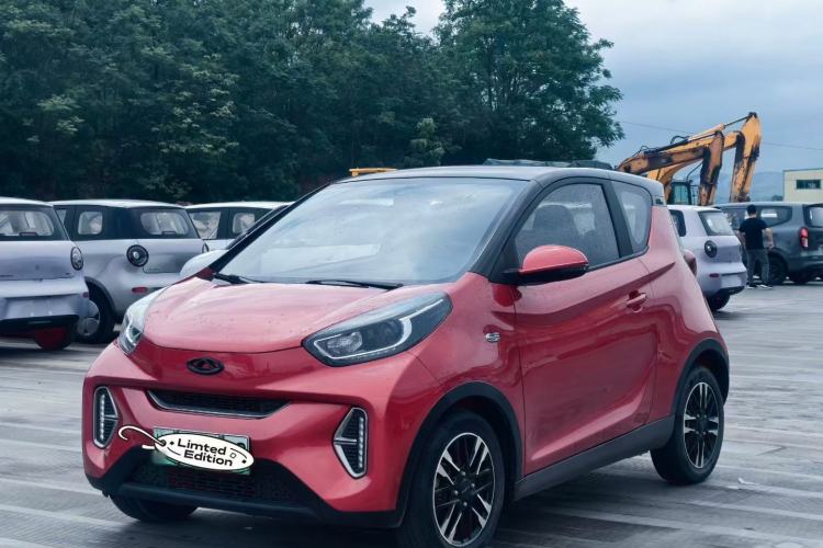 Used Chery QQ Little Ant 2022 Sweet Pink Edition Half-Sugar Version 3-Cell Lithium 30kW 301km Exterior 6