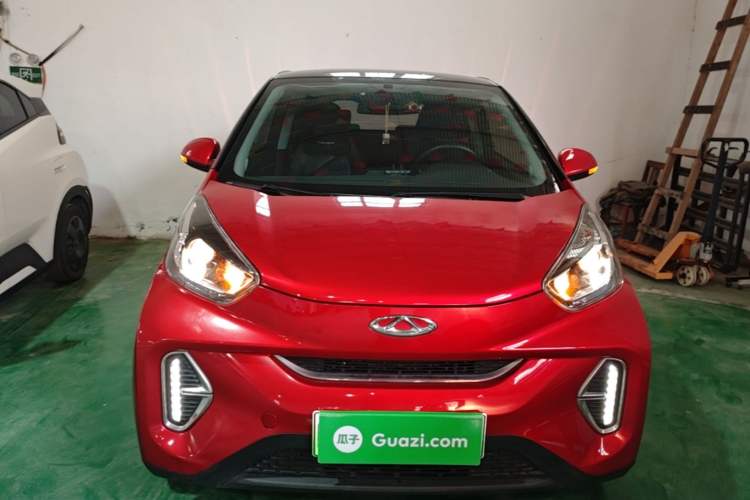 Used Chery QQ Little Ant 2022 Revised Version Sweet Pink Edition Half-Sugar Version Lithium Iron Phosphate 30.7 kWh 30 kW 301 km Front
