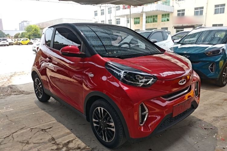 Used Chery QQ Little Ant 2022 Revised Version Sweet Pink Edition Half-Sugar Version Lithium Iron Phosphate 30.7 kWh 30 kW 301 km Front Right 45 Deg