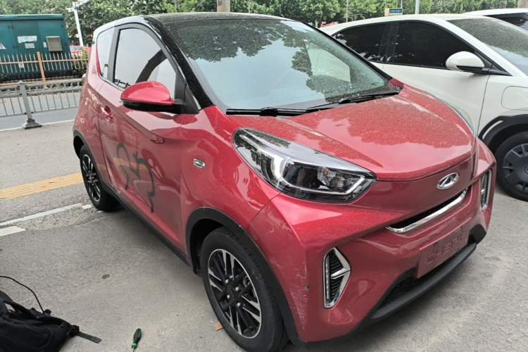 Used Chery QQ Little Ant 2022 Sweet Pink Edition Half-Sugar Version 3-Cell Lithium 30kW 301km Front Right 45 Deg