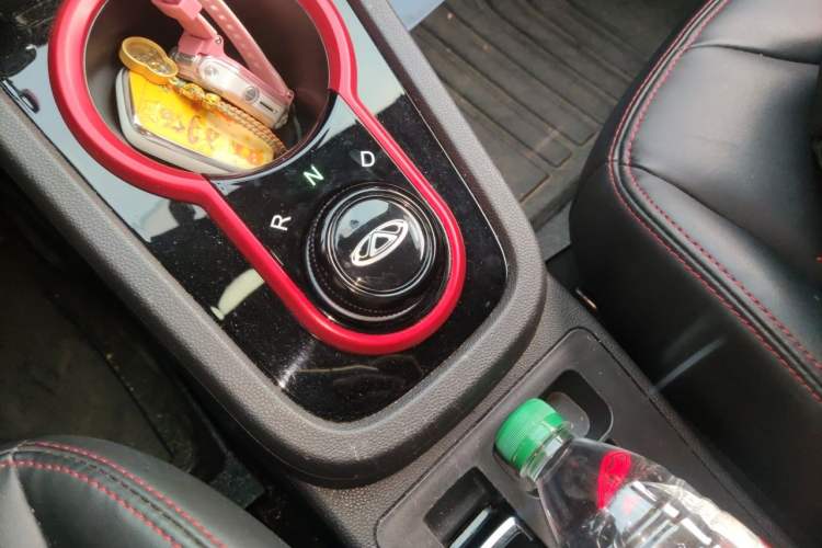 Used Chery QQ Little Ant 2022 Sweet Pink Edition Half-Sugar Version 3-Cell Lithium 30kW 301km Gear Lever