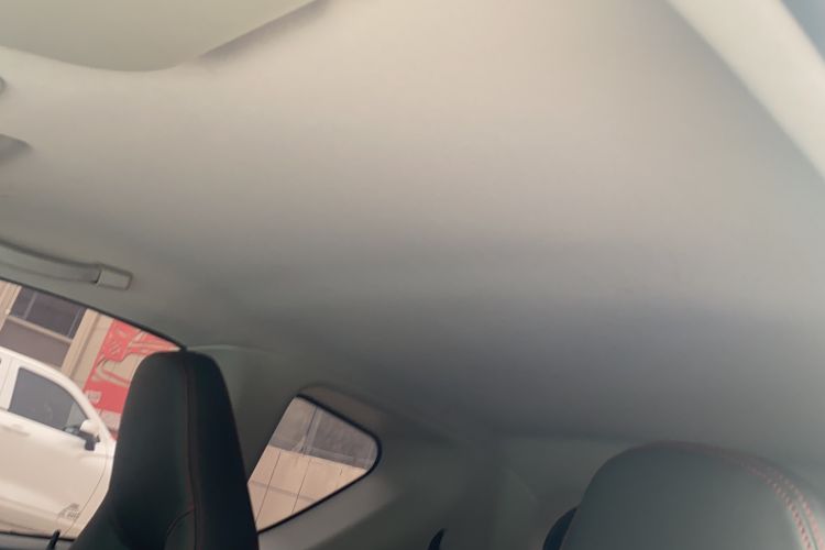 Used Chery QQ Little Ant 2022 Sweet Pink Edition Half-Sugar Version 3-Cell Lithium 30kW 301km Interior 4