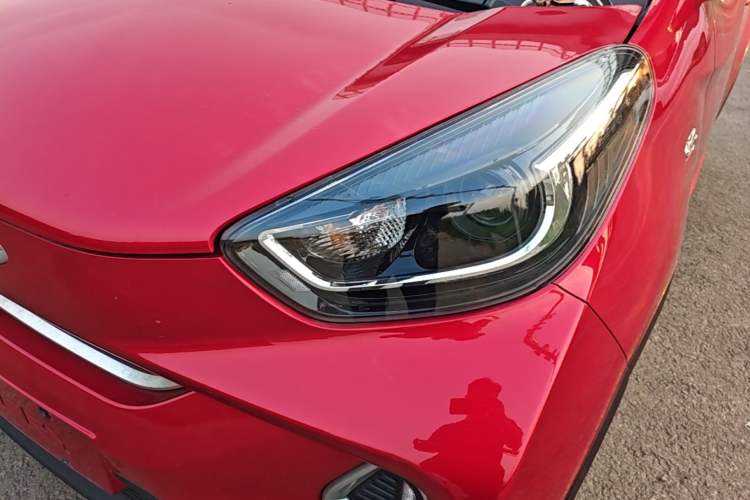 Used Chery QQ Little Ant 2022 Sweet Pink Edition Half-Sugar Version 3-Cell Lithium 30kW 301km Left Front Headlight