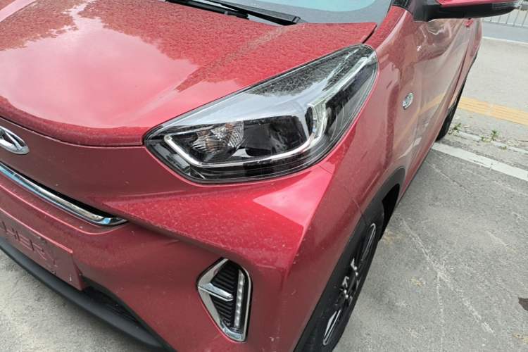Used Chery QQ Little Ant 2022 Sweet Pink Edition Half-Sugar Version 3-Cell Lithium 30kW 301km Left Front Headlight