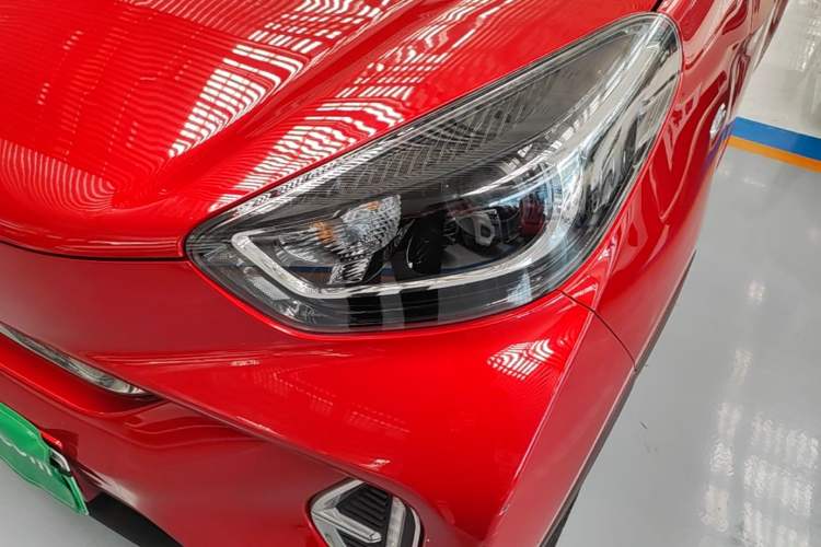 Used Chery QQ Little Ant 2022 Revised Version Sweet Pink Edition Half-Sugar Version Lithium Iron Phosphate 30.7 kWh 30 kW 301 km Left Front Headlight