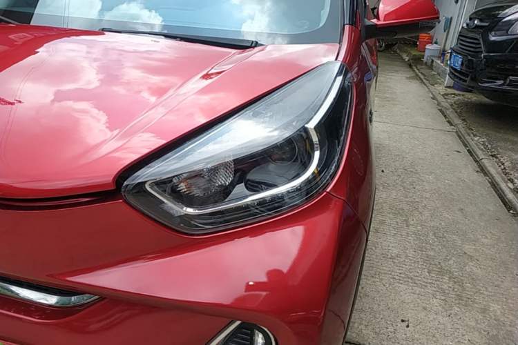 Used Chery QQ Little Ant 2022 Sweet Pink Edition Half-Sugar Version Lithium Iron Phosphate 30 kW 301 km Left Front Headlight